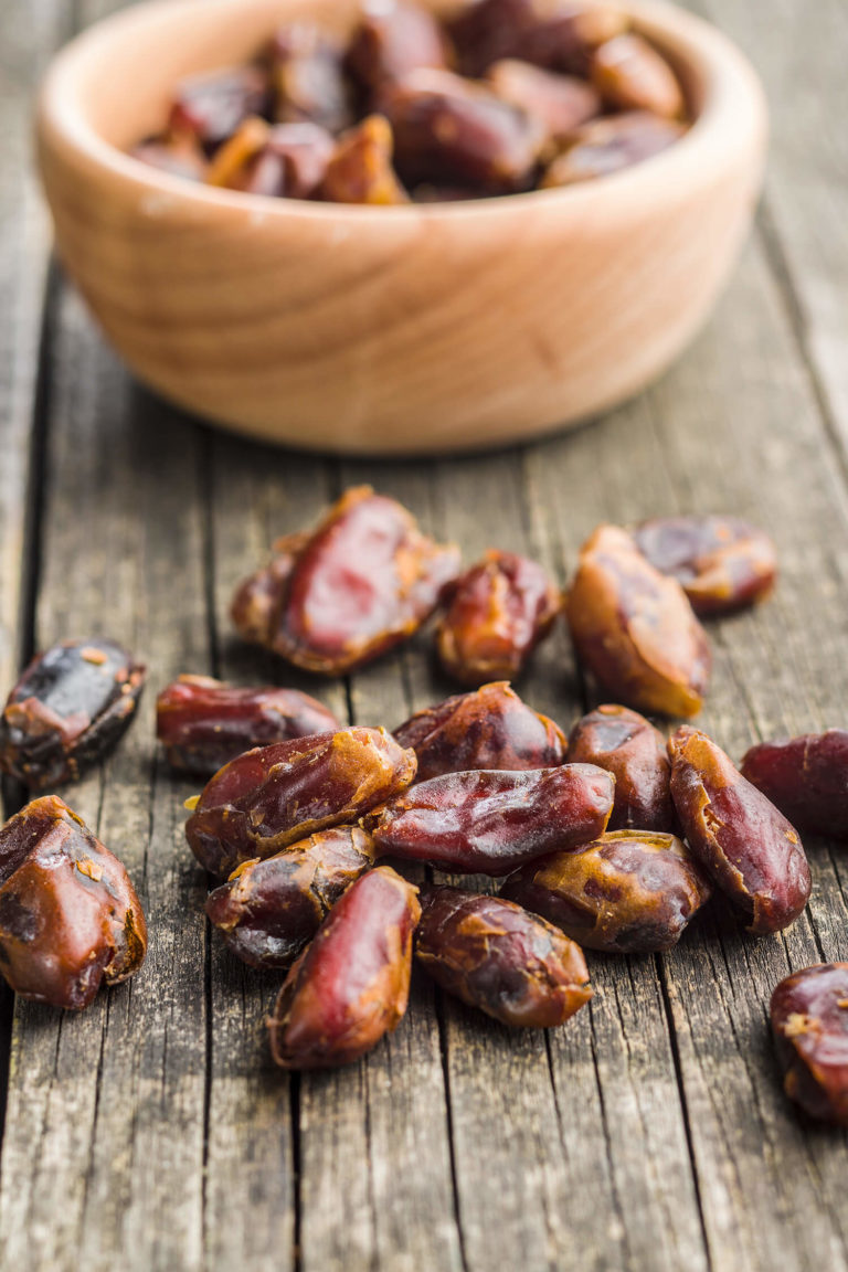 Iran Piarom Dates carry exclusive qualities