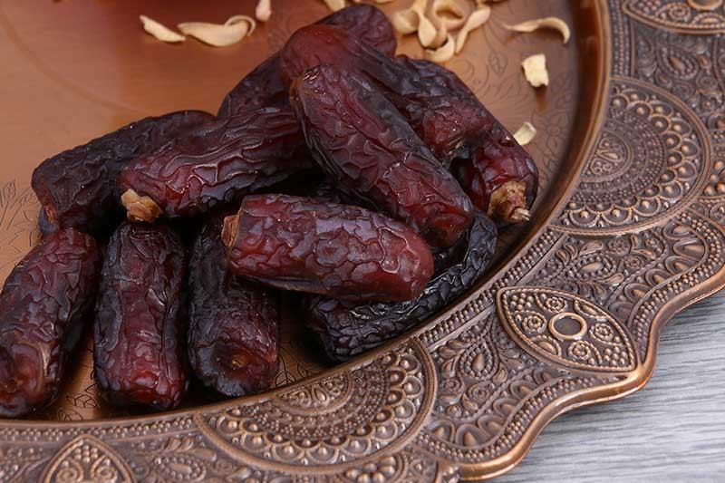 How to Buy Piarom Dates Wholesale